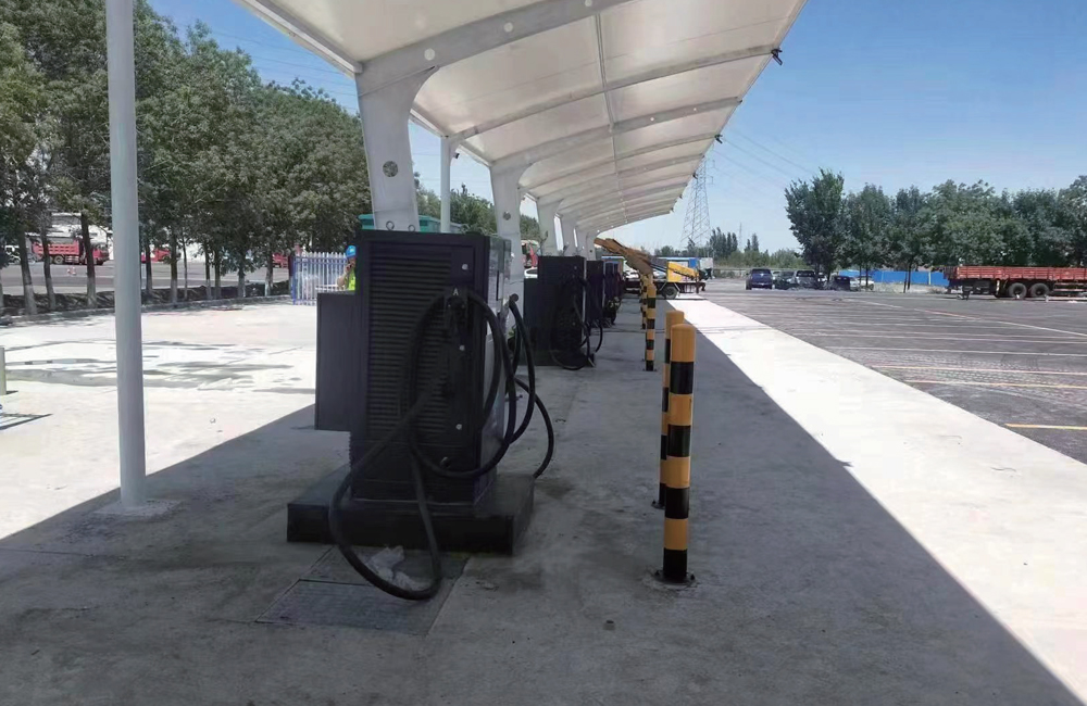 新疆石河子鑫源充電站