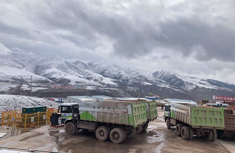 青藏高原-瑪爾擋水電站純電動礦卡充電站